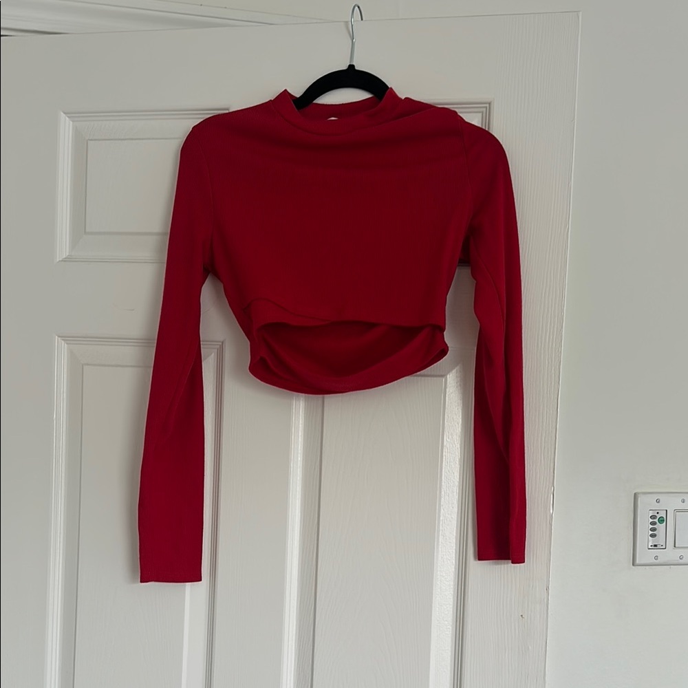 Chic Red Long Sleeve Cut Out Crop Top